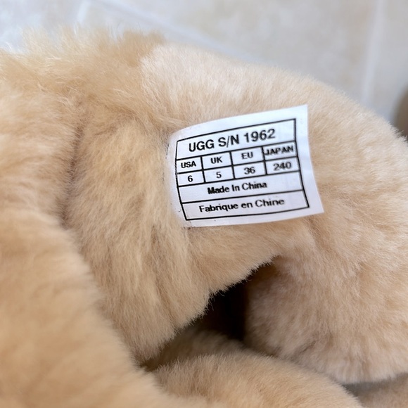 UGG Tall Bailey Button size US 6 UK 36 - Picture 5 of 8